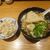 うどん平 - 料理写真:肉ごぼううどん 700円 + かしわご飯 150円