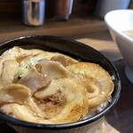 Uka Soba Ebisuya - チャーシュー丼