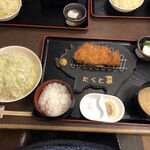 Tonkatsu Ando Hambagu Takutomi - 「ロースカツ定食」