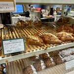 カーリーズ クロワッサン トウキョウ ベイク スタンド - 