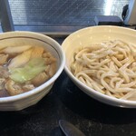 焼鳥日高 神田西口店 - 肉汁うどん大盛り@690