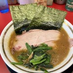 家系ラーメン 王道家直伝 との丸家 - 