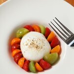 オステリア エ ボッテガ エッセ - 自家製モッツァレラチーズ