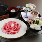 月日亭 - 神戸ビーフすき焼き膳