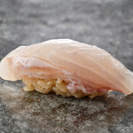 Sushi Akademi Itsuki - ５【本日の津本式究極の血抜き熟成魚3種】　くえ１７日