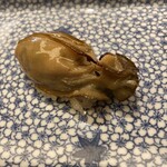 銀座 鮨青木 - サッと炊いてある牡蠣酢飯と合って最高に美味しい