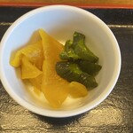 おふくろ亭 - 2024/03/15
      ホル鍋定食 大飯 600円
      ✴︎選べる小鉢 温泉玉子