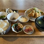 伊勢角屋麦酒 - カキフライ定食 松 2480円
      2024年3月15日