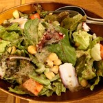 カッチャル バッチャル - たことひよこ豆のサラダ