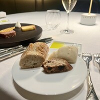 RISTORANTE OZIO - 焼き立てのパン