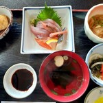 魚山亭 - お刺身定食