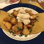 アンディアーモ アッラ ウシータ - 