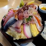 大衆割烹 大黒 - 大黒ランチ ・ 海鮮丼☆　大盛り