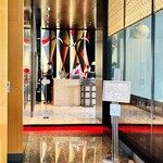 ザ ピッツァバー ON 38TH - 