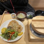 Gokoku - 揚げ鶏の香味だれ定食