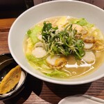 めだか堂 - 北海道産帆立の塩らぁ麺と帆立の肝ペースト