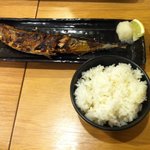 根室食堂  - サンマ焼き