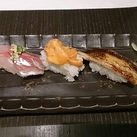 おたる政寿司 新宿店 - あじ、海水ばふんうに、穴子