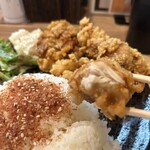チキンバル ふぉんてーる - 唐揚げプレート ご飯大盛り1150円