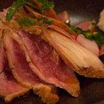 Bistro清水亭 - フランス産カモのタタキ、りんごのコンポート添え