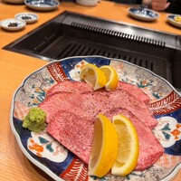 神戸焼肉 金虎 - 