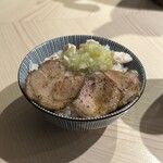 長男、もんたいちお - 