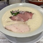 Ramenya Akagi - 鶏白湯しょうゆ