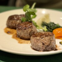 ロシヤ料理 ラルース - ロールビーフステーキ