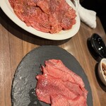 焼肉 ジャンボ - 