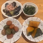 かず - かぼちゃの煮もの
こんにゃくのぴり辛煮
ナスの煮浸し
春菊のおひたし
白菜の漬物