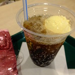 サブウェイ - コーラフロート：290円