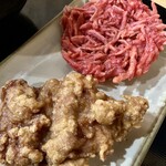 讃岐うどん工房 アイ・スタイル - 唐揚げ80円、紅しょうが天110円。ここに来たら紅しょうが天はマストやね。唐揚げ大きい！