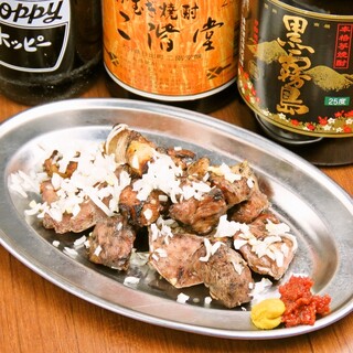 h Yakiton Oogiri - 名物のやきとんミックス焼きは5種類盛り合わせで580円とコスパ最高です！