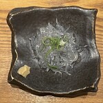 Sakana To Sake Hanatare - 湘南生しらす　658円（税込）