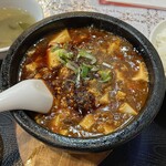 Jukouen - ▪️麻婆豆腐定食¥880
                      　※味玉1個、サラダ、漬物はセルフコーナーへ
                      　※搾菜、ご飯大盛り、お代わりは無料
                      　※ディナーはキャッシュレス決済可ですが、
                      　　ランチは未確認