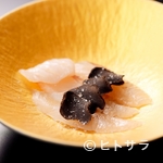 Sushi Shihogama - 和と洋の融合が新たな美味へ「平目のトリュフかけ」