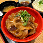 大衆食堂十勝居酒屋一心 - 豚丼 ごはん少な目