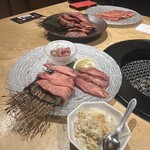 焼肉トラジ - 