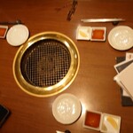 韓食菜炎　ヨンドン - テーブル