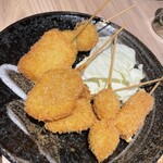 Kakurega Koshitsu Izakaya Kushikatsu Yokochou Sannomiyaten - 