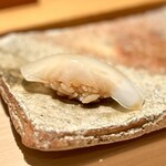 匠 進吾 - いつもの「隅」烏賊(^^)
      しっかり寝かせてあって、ねっとりした甘みが最高。