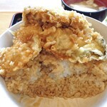 天ぷら処 こさか - 牡蠣天丼（ご飯大盛り）（食べかけで失礼します）
