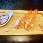 みかさ - 大きなエビの握りずし（税込300円）