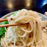 みかさ - 細目の麺、喉越しがいい！
