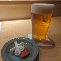 炭火割烹 麻布龍土町 - まずはビアーで乾杯