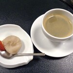 湊や - インゲン豆の茶巾絞り ＆ コーヒー