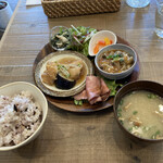 Bluebell  - プレートランチ　1200円