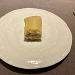 茶禅華 - 蛤と蕗の薹の春巻き