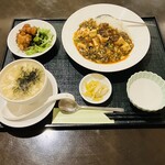 彩華 - 料理写真:マーボーどんぶりセット