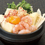 韓豚屋 - 【おすすめ】女性に大人気！！　ぷりぷり海老とチーズの純豆腐